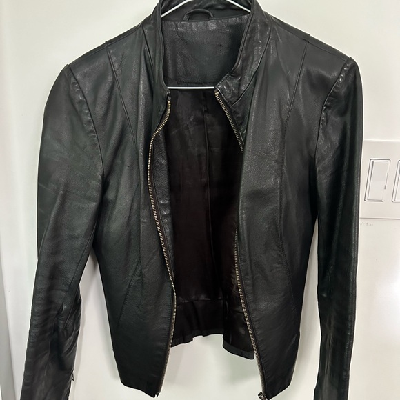 Danier Leather jacket (women’s xs) - Picture 1 of 3